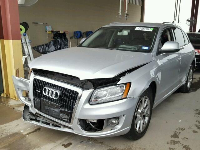 WA1CKAFP3AA105851 - 2010 AUDI Q5 PREMIUM SILVER photo 2