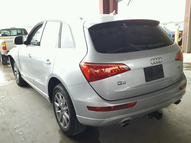 WA1CKAFP3AA105851 - 2010 AUDI Q5 PREMIUM SILVER photo 3