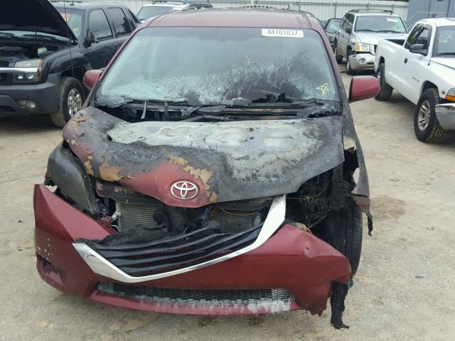 5TDKK3DC7BS070216 - 2011 TOYOTA SIENNA MAROON photo 9