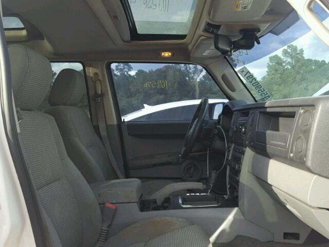 1J8HG48K46C207406 - 2006 JEEP COMMANDER თეთრი ფოტო 5