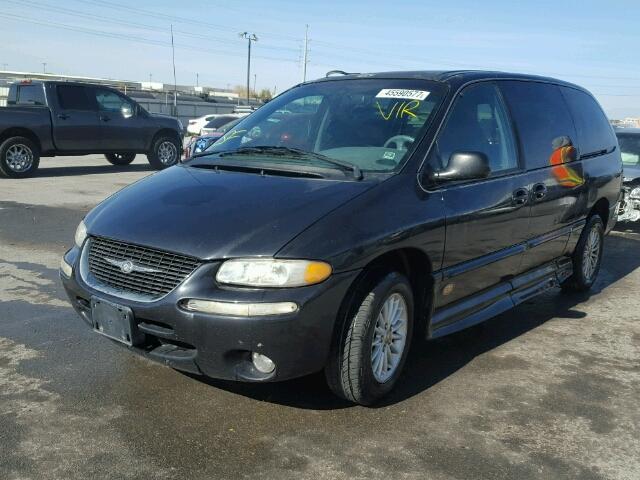 1C4GP44R3YB638687 - 2000 CHRYSLER TOWN & COU 黑色 照片 2