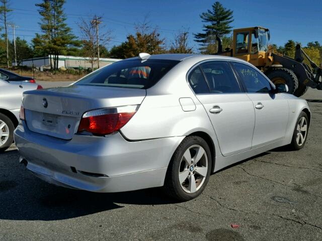 WBANF33567CS39197 - 2007 BMW 525 XI SILVER photo 4