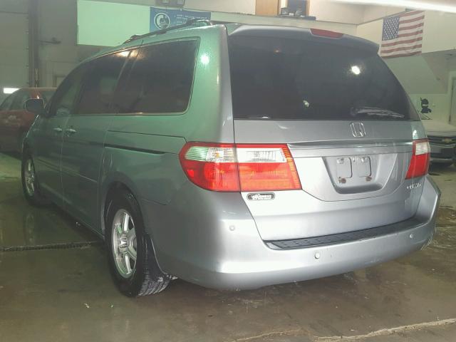 5FNRL38835B067663 - 2005 HONDA ODYSSEY TO SILVER photo 3