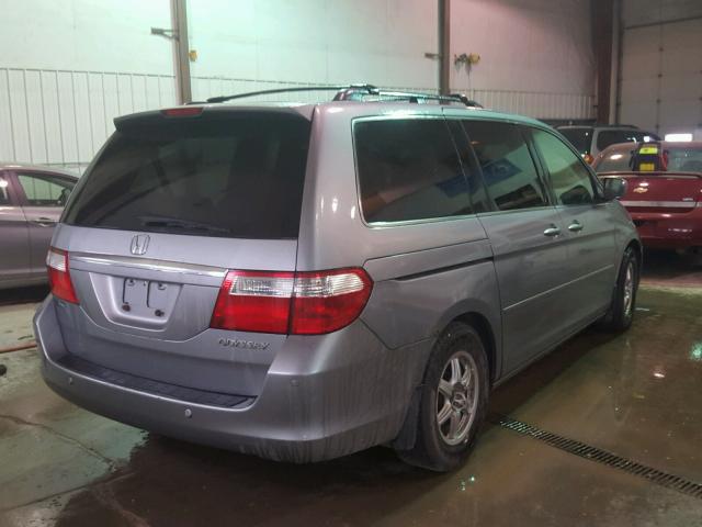 5FNRL38835B067663 - 2005 HONDA ODYSSEY TO SILVER photo 4