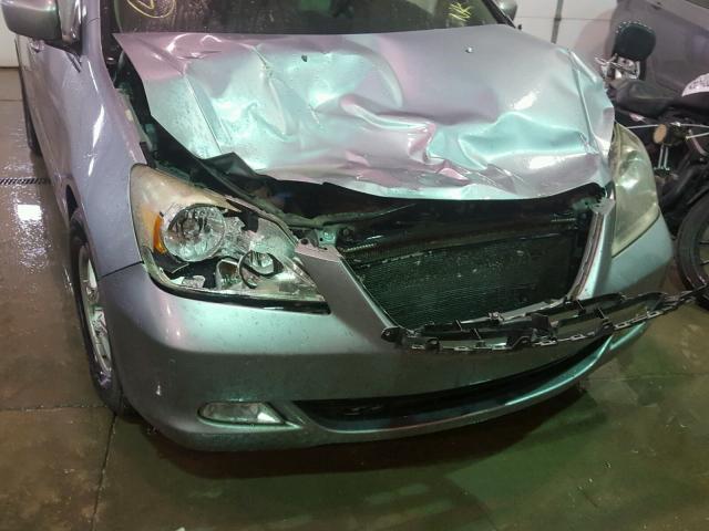 5FNRL38835B067663 - 2005 HONDA ODYSSEY TO SILVER photo 9