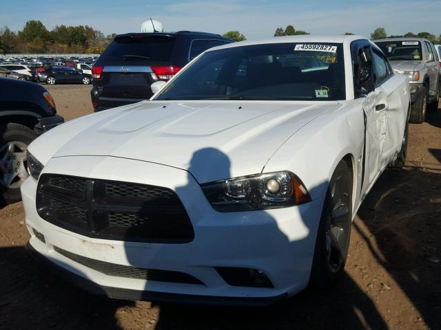 2C3CDXCT1DH696003 - 2013 DODGE CHARGER R/ WHITE photo 2