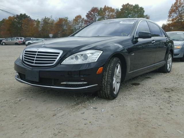 WDDNG9EB8CA427382 - 2012 MERCEDES-BENZ S 550 4MAT BLACK photo 2