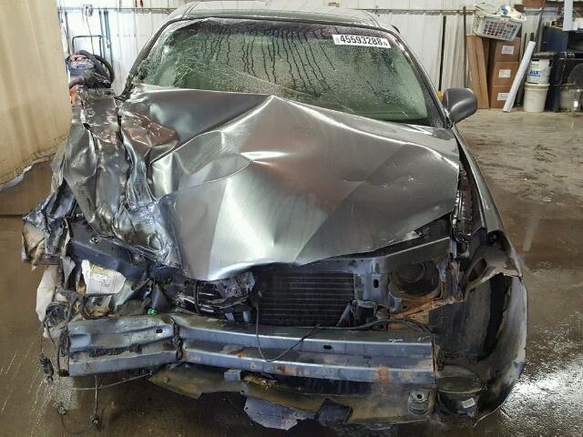 2G2WP522041184078 - 2004 PONTIAC GRAND PRIX GRAY photo 9