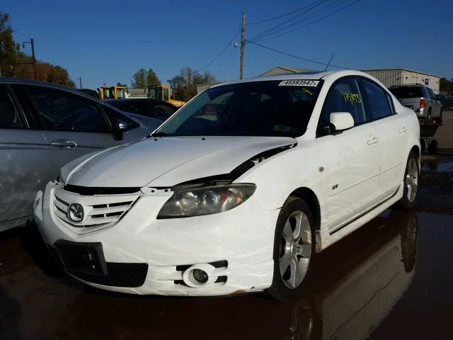 JM1BK123951233909 - 2005 MAZDA 3 S WHITE photo 2