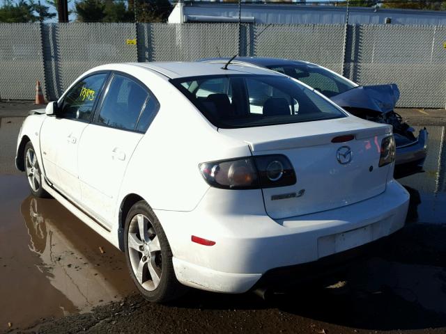 JM1BK123951233909 - 2005 MAZDA 3 S WHITE photo 3