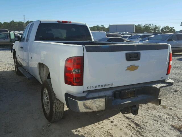 1GC2CXE82BZ410367 - 2011 CHEVROLET SILVERADO WHITE photo 3