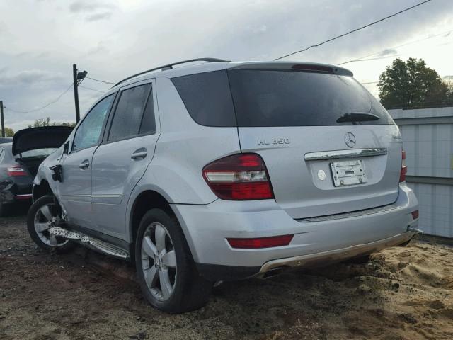 4JGBB86E39A531006 - 2009 MERCEDES-BENZ ML SILVER photo 3