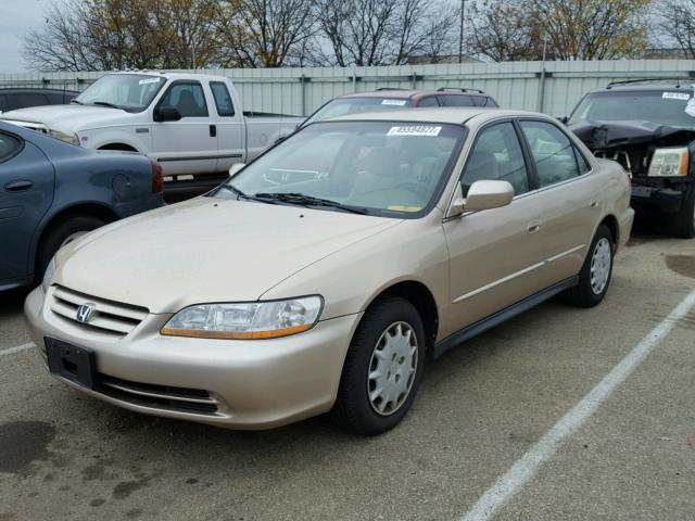 1HGCG56461A010240 - 2001 HONDA ACCORD LX BEIGE photo 2