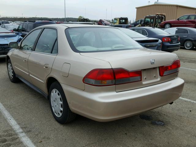 1HGCG56461A010240 - 2001 HONDA ACCORD LX BEIGE photo 3