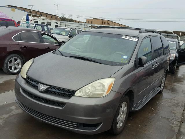 5TDZA23C34S113806 - 2004 TOYOTA SIENNA CE GRAY photo 2