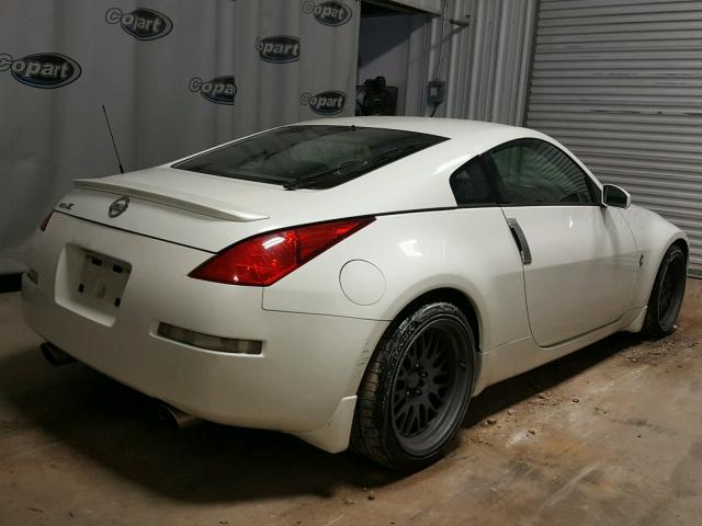 JN1AZ34E64T050863 - 2004 NISSAN 350Z WHITE photo 4