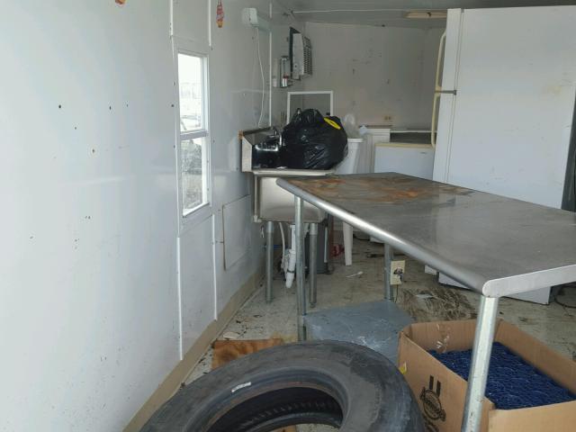 5ZVBE14259D002463 - 2009 TRAIL KING TRAILER WHITE photo 9