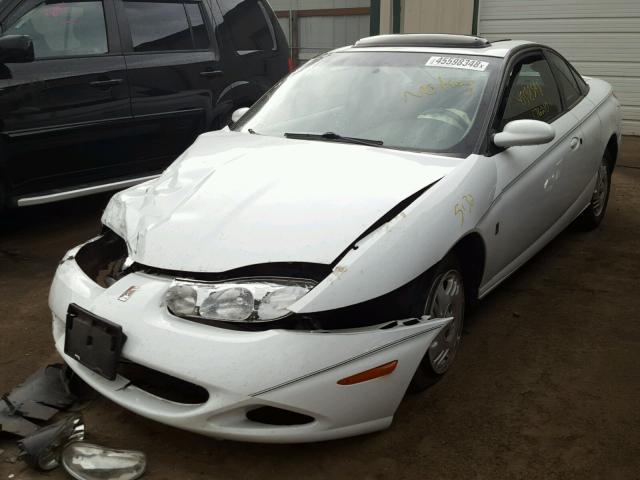 1G8ZY12761Z265996 - 2001 SATURN SC2 WHITE photo 2