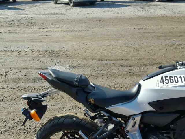 JYARM06Y1FA000418 - 2015 YAMAHA FZ07 C WHITE photo 6