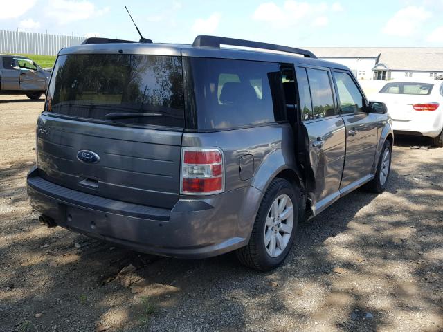 2FMDK51CX9BA23570 - 2009 FORD FLEX SE GRAY photo 4