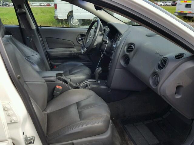 2G2WR524541111882 - 2004 PONTIAC GRAND PRIX Білий фото 5