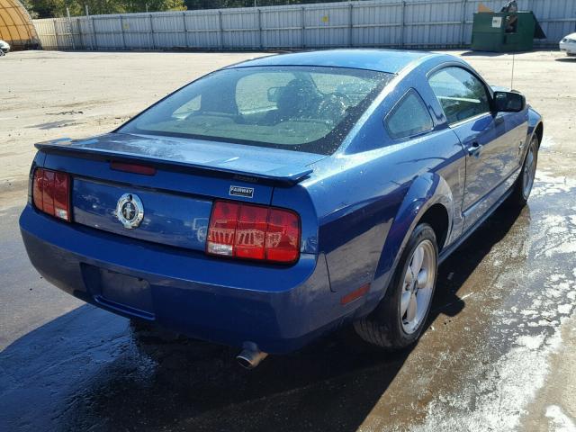 1ZVFT80N375231755 - 2007 FORD MUSTANG BLUE photo 4