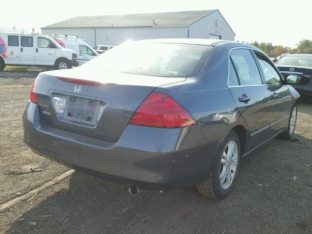 JHMCM56347C021957 - 2007 HONDA ACCORD SE GRAY photo 4