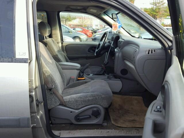 1GNDT13S932163497 - 2003 CHEVROLET TRAILBLAZE GRAY photo 5