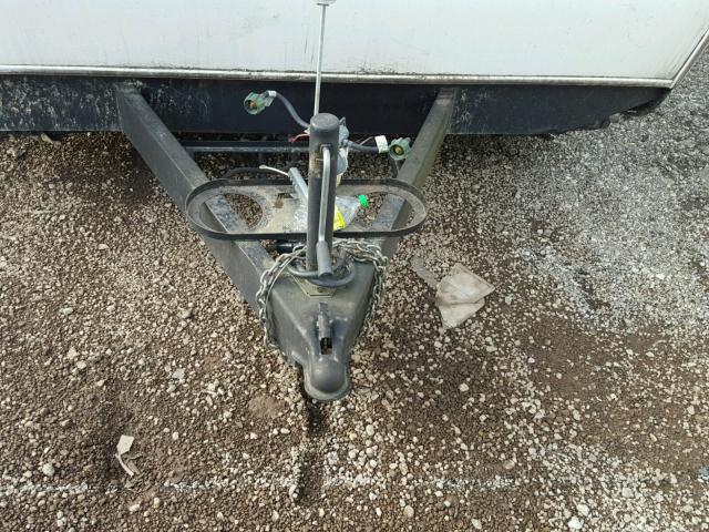 1EC2Y302044000528 - 2004 FLEE PROWLER WHITE photo 7