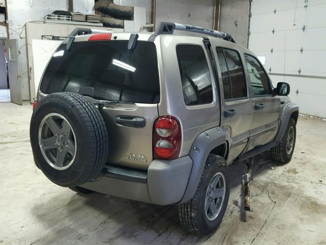 1J4GL38K56W219615 - 2006 JEEP LIBERTY RE BEIGE photo 4
