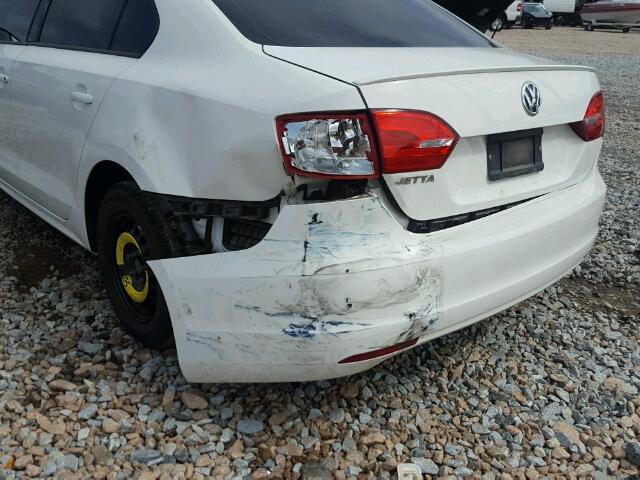 3VW1K7AJ5DM257623 - 2013 VOLKSWAGEN JETTA BASE WHITE photo 9