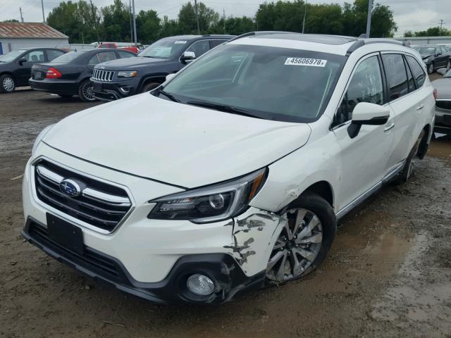 4S4BSETC3J3331768 - 2018 SUBARU OUTBACK TO WHITE photo 2