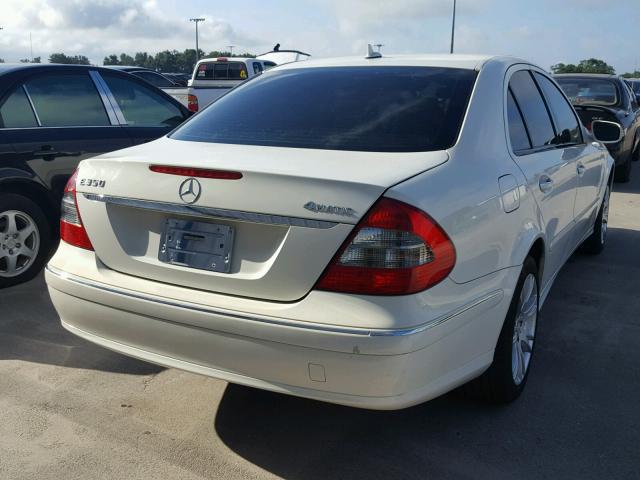 WDBUF87X59B411881 - 2009 MERCEDES-BENZ E 350 4MAT WHITE photo 4