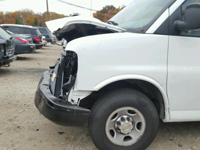 1GCZGTBA3D1149111 - 2013 CHEVROLET EXPRESS G3 WHITE photo 10