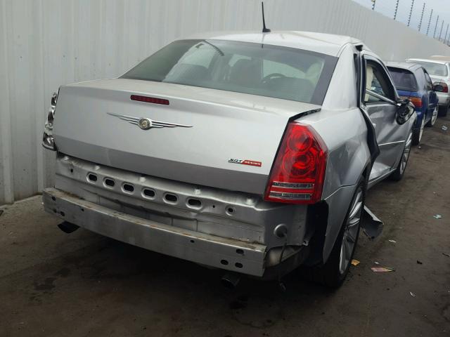 2C3LA63H28H417088 - 2008 CHRYSLER 300C SILVER photo 4