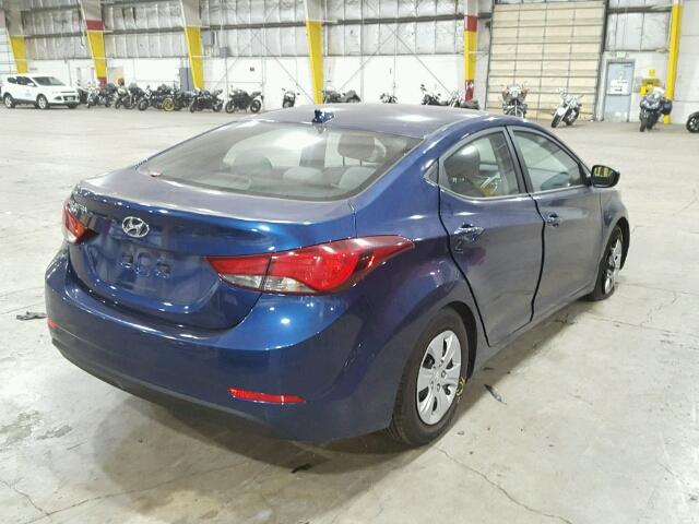 5NPDH4AE7GH701885 - 2016 HYUNDAI ELANTRA SE BLUE photo 4