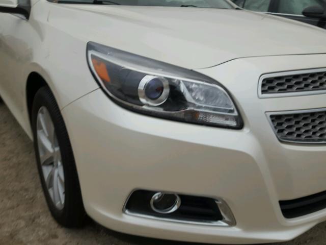 1G11H5SA0DF142487 - 2013 CHEVROLET MALIBU LTZ WHITE photo 9