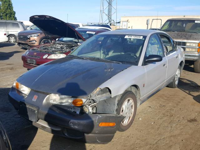 1G8ZF5280YZ166462 - 2000 SATURN SL GRAY photo 2