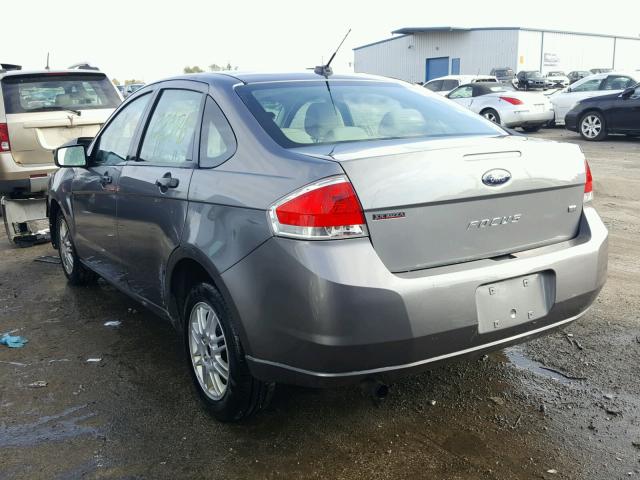 1FAHP3FN1BW143421 - 2011 FORD FOCUS SE GRAY photo 3