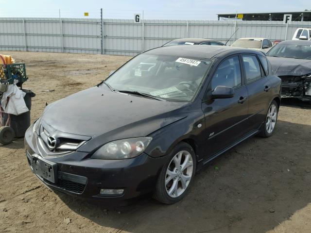 JM1BK344981857327 - 2008 MAZDA 3 HATCHBAC BLACK photo 2