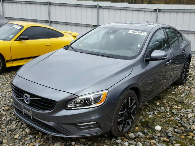 YV126MFL7H2422308 - 2017 VOLVO S60 GRAY photo 2