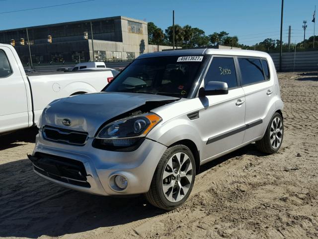 KNDJT2A69D7770687 - 2013 KIA SOUL + SILVER photo 2