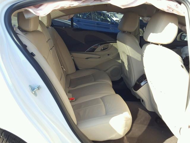 1G4GB5G37GF234712 - 2016 BUICK LACROSSE WHITE photo 6