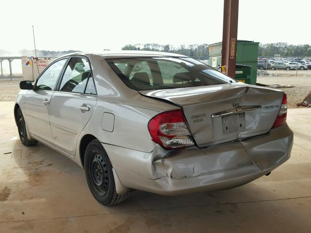 4T1BE30K13U185889 - 2003 TOYOTA CAMRY LE SILVER photo 3