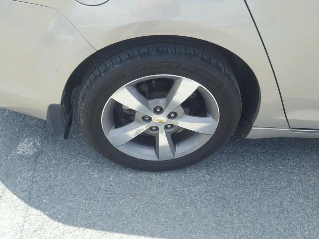 1G1ZC5E16BF122996 - 2011 CHEVROLET MALIBU 1LT GOLD photo 9