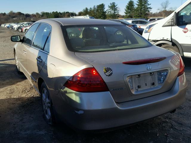 1HGCM56747A185789 - 2007 HONDA ACCORD EX BEIGE photo 3