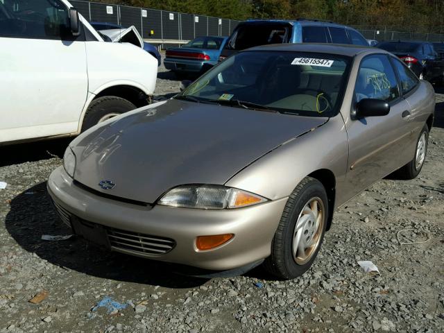 1G1JC1248VM148441 - 1997 CHEVROLET CAVALIER B GOLD photo 2