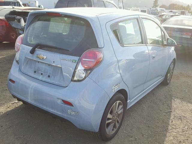 KL8CK6S06GC595364 - 2016 CHEVROLET SPARK EV 1 BLUE photo 4