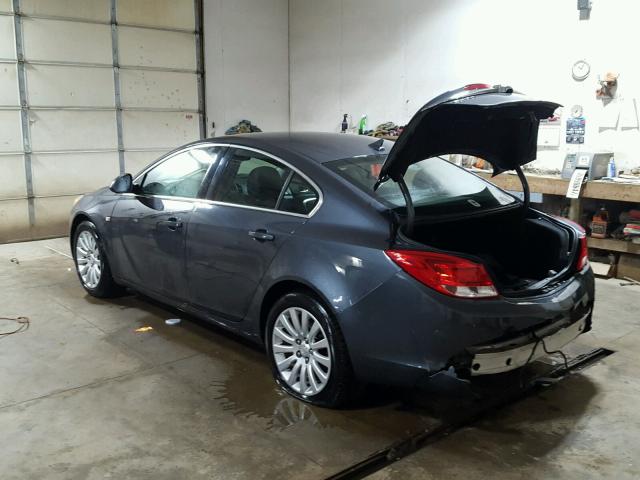 2G4GN5EC0B9193044 - 2011 BUICK REGAL GRAY photo 3