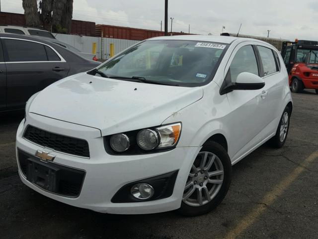 1G1JC6SH5C4143114 - 2012 CHEVROLET SONIC LT WHITE photo 2